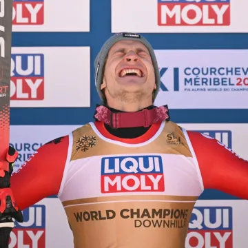 Marco Odermatt do&scaron;ao do jo&scaron; jedne pobjede i u&scaron;ao u povijest skijanja