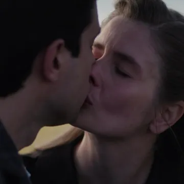 ANKETA Treba li Jakov zbog saznanja da mu je Zora polusestra odustati od Kate?