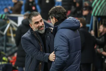 Suluda atmosfera u Krakovu: Ukrajinski svirači ukrali show, protiv Rijeke navijao i Djed Božićnjak