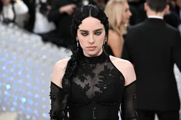 Skrivala je tijelo, borila se s depresijom, a danas osvaja svijet: Život Billie Eilish