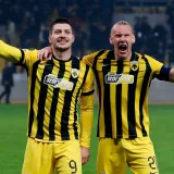 Padni mi na grudi: Vida i srpska zvijezda napravili &scaron;ou, kamere sve snimile