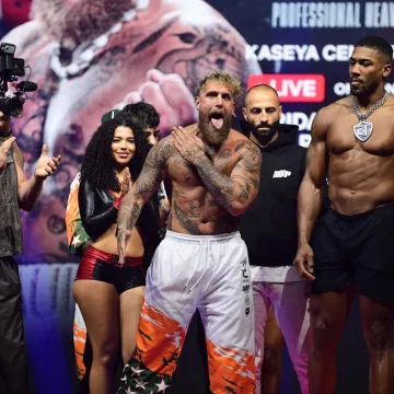 Zaiskrilo je na vaganju Anthonyja Joshue i Jake Paula: Ove fotografije upravo obilaze svijet