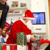 Volonteri i Djedica posjetili mali&scaron;ane koji su izgubili majku u prometnoj nesreći