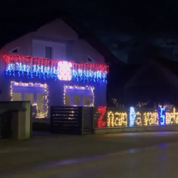 Okitio kuću lampicama ZDS: Odvjetnik pojasnio gdje je granica slobode govora