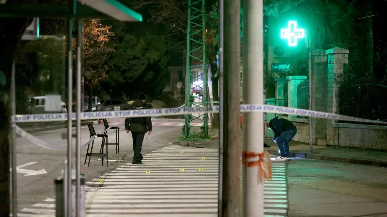 Pucnjava u Rijeci, meci zavr&scaron;ili u prozoru kafića i autima: Policija uhitila jednu osobu