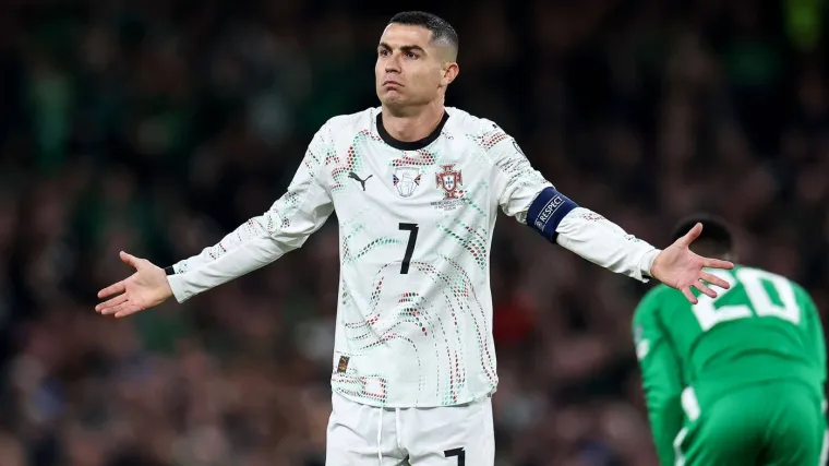 Ronaldo &scaron;okirao fotografijom u minijaturnim boksericama