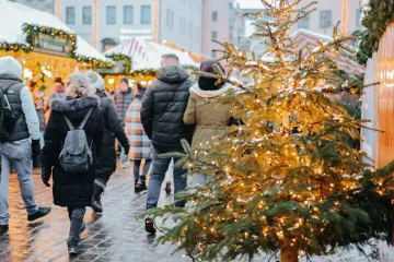 Hrvati prosvjedovali zbog zabrane Adventa: 'Poslali su naoružanu policiju na djecu'