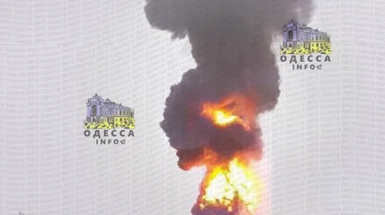 Vatra iznad važne ukrajinske luke: Rusi gađali dronovima i raketama, objavljene snimke