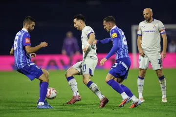 Dinamo bez važnih igrača lovi naslov jesenskog prvaka: Bivši Hajdukov napadač od prve minute