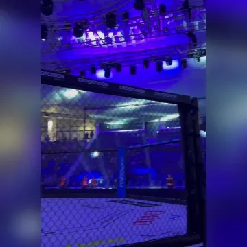 Sprema se spektakl: Zavirite u dvoranu u Podgorici uoči početka spektakularne FNC-ove priredbe