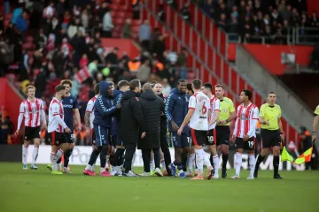 Napet zavr&scaron;etak na jugu Engleske: Gesta legende Chelseaja zapalila strasti nakon remija