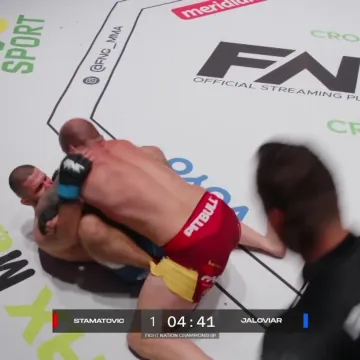 Uf, ovo je sjelo: Pazite kako je Milenko odalamio protivnika