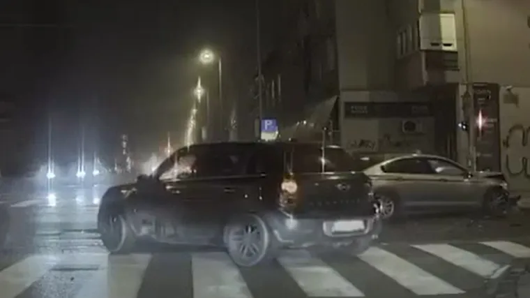 Žestoki sudar auta i taksija u Zagrebu, objavljena snimka: 'Je li budala ili idiot?'