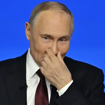 Peskov: 'Putin je spreman za razgovore s Macronom'