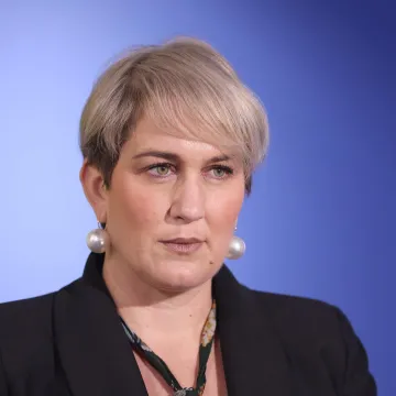 Gradonačelnici prijetili nakon uklanjanja HOS-ovog murala: Napali i njenog oca branitelja