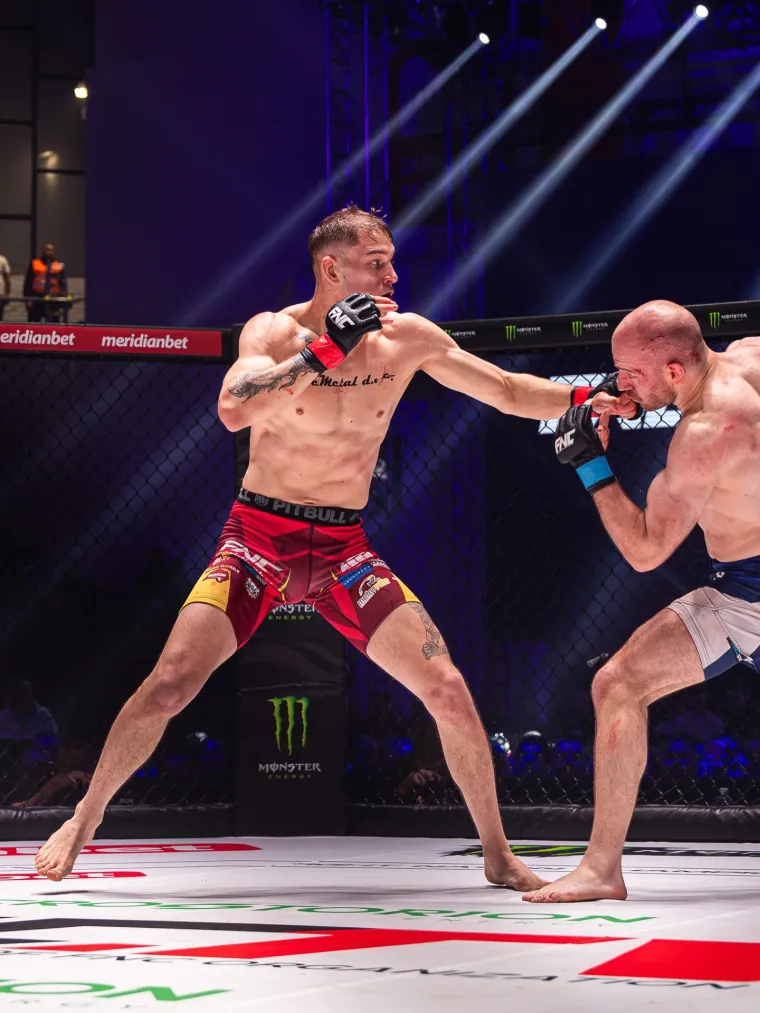 FNC 26 pokazao sve: Borci briljirali, a publika stvorila jedinstvenu atmosferu, doslovno...