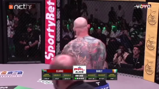 Ne može brže: Borba tek počela i pao je monstruozni kro&scaron;e nakon kojeg nije bilo povratka