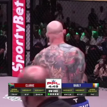 Ne može brže: Borba tek počela i pao je monstruozni kro&scaron;e nakon kojeg nije bilo povratka