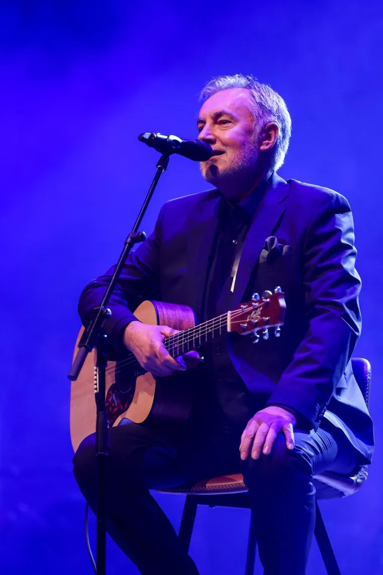 Miroslav &Scaron;koro velikim koncertom u Lisinskom obilježio 40 godina karijere