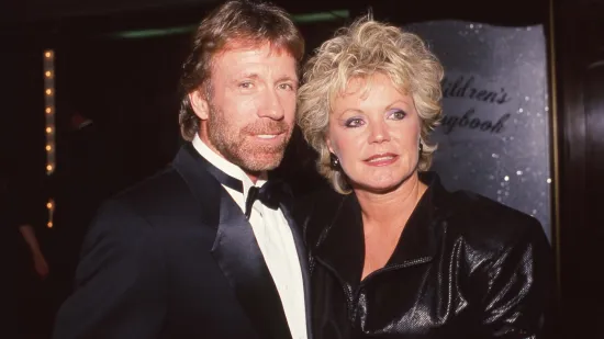 Umrla biv&scaron;a supruga Chucka Norrisa, glumac emotivno poručio: 'Te godine značile su mi sve'