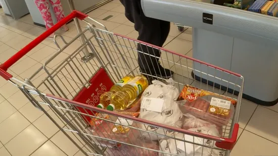 Bomba na džepove: Blagdanska ko&scaron;arica za tročlanu obitelj nikad skuplja