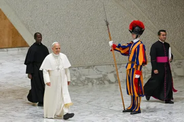 Papa želi bolju obuku za svećenike, evo &scaron;to predlaže
