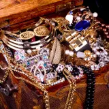 [KVIZ] Koliko zna&scaron; o nakitu i materijalima od kojih se izrađuje?