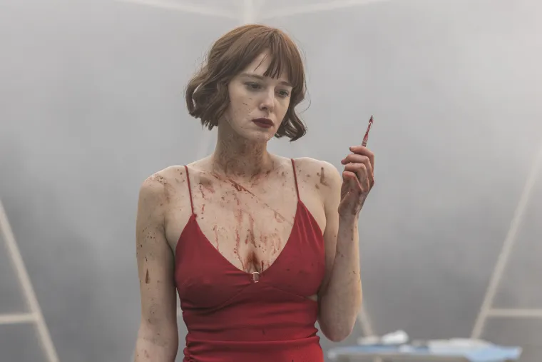 Holivudska je zvijezda, u braku je s kolegicom iz Zagreba, a u seriji 'Ožiljak' igra mafija&scaron;a Borisa! Stefan Kapičić briljira u svakom projektu kojeg se dohvati