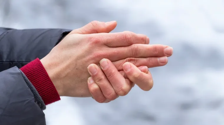 Rukama zimi treba posebna njega: Uz ove trikove bit će vam zahvalne