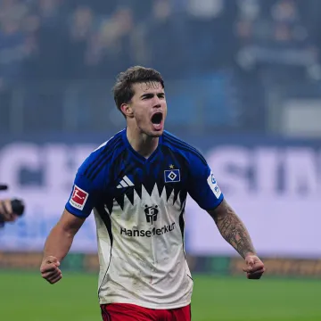 Trener HSV-a otkrio &scaron;to Vu&scaron;ković radi drugačije od drugih: 'To je razlog za&scaron;to je tako dobar'