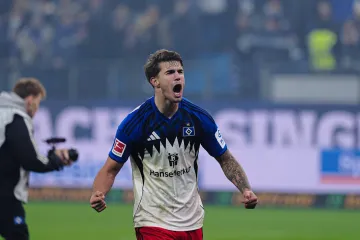 Trener HSV-a otkrio &scaron;to Vu&scaron;ković radi drugačije od drugih: 'To je razlog za&scaron;to je tako dobar'