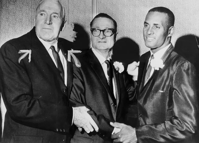 Božićna tragedija koja je &scaron;okirala svijet: Omiljeni igrač oti&scaron;ao je noseći pomoć unesrećenima