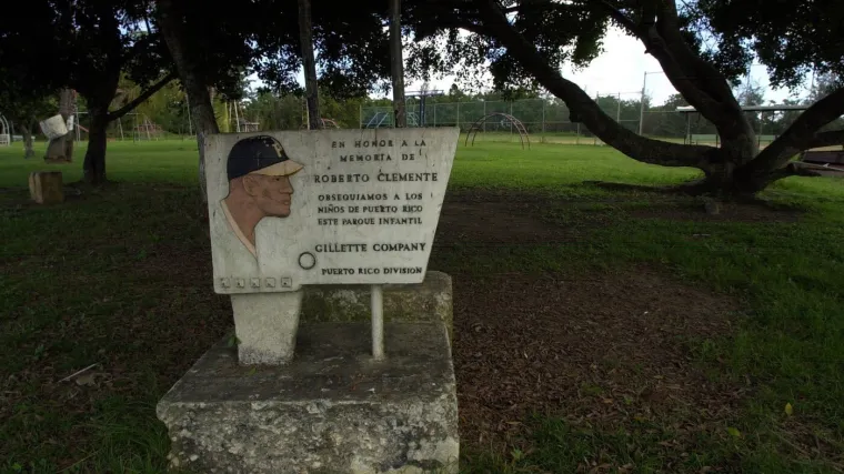 Božićna tragedija koja je &scaron;okirala svijet: Omiljeni igrač oti&scaron;ao je noseći pomoć unesrećenima