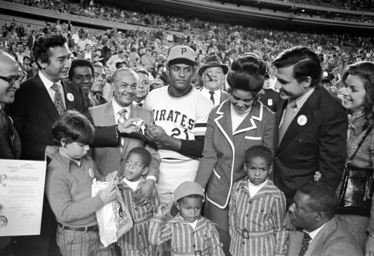 Božićna tragedija koja je &scaron;okirala svijet: Omiljeni igrač oti&scaron;ao je noseći pomoć unesrećenima