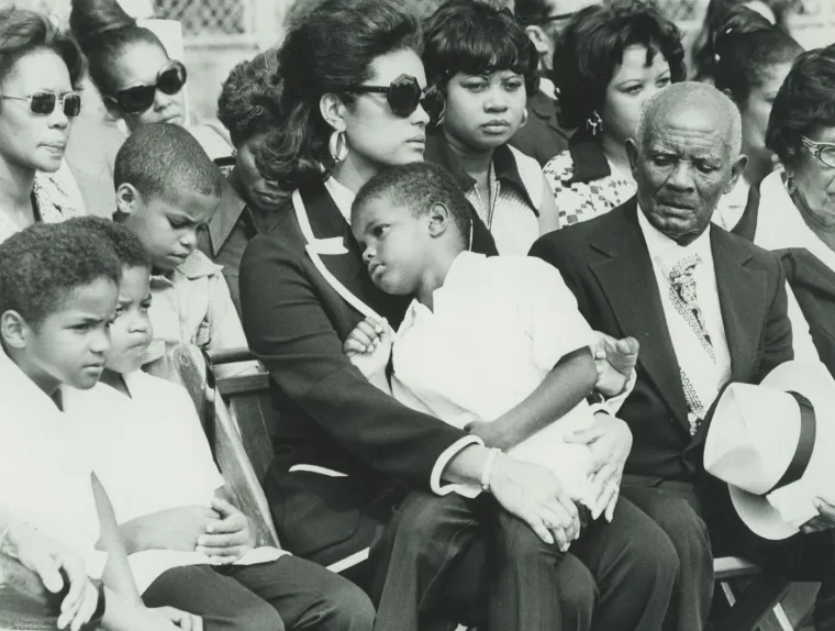 Božićna tragedija koja je &scaron;okirala svijet: Omiljeni igrač oti&scaron;ao je noseći pomoć unesrećenima