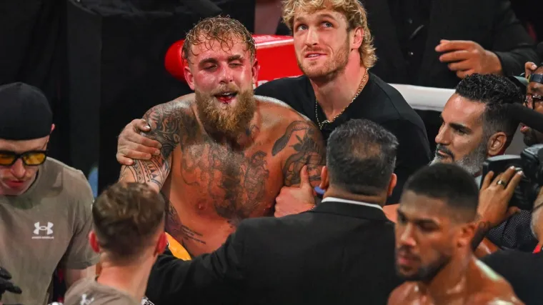 'Slomio mu je čeljust na dva mjesta!' Eddie Hearn tvrdi da je karijera Jakea Paula ozbiljno ugrožena