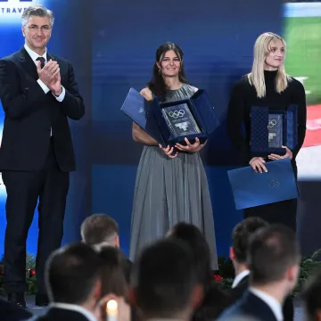 Večer puna emocija i posebne nagrade za sve one koji su godinu učinili nezaboravnom