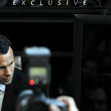 Legenda varala suprugu sa bratovom ženom: Tajna nije preživjela Božić, odala ih jedna stvar