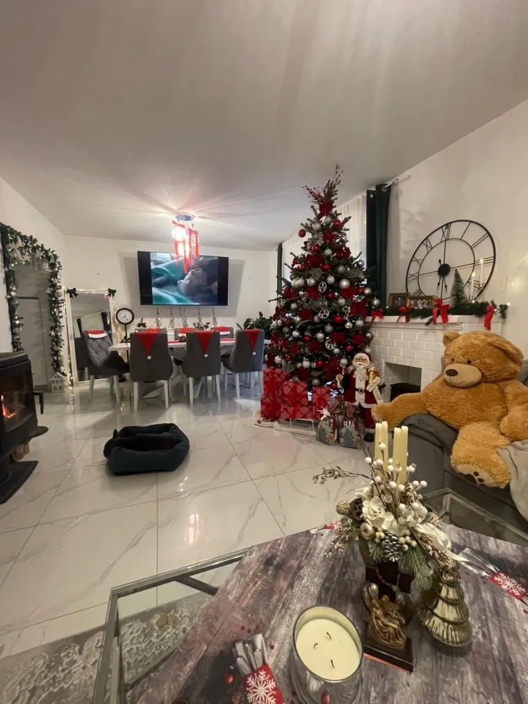 Žiri je zatrpan va&scaron;im fotografijama: Badnjak je, a jelke zauzimaju status zvijezda u domovima