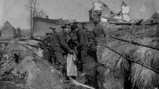 Nogomet, cigarete i pjesma usred pakla: Istina o Božićnom primirju s fronta