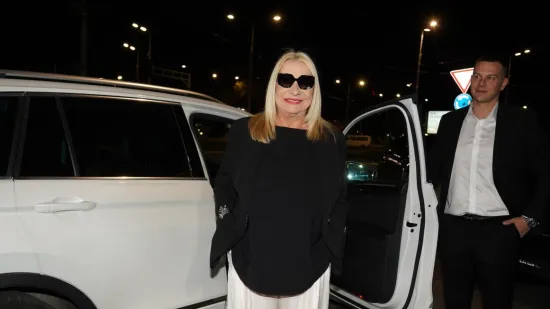 Nisu pro&scaron;la ni dva tjedna otkako je operirala srce, a Vesna Zmijanac već nastupa u tri grada