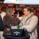 &Scaron;pica na Badnjak vrvi ljepoticama: Bunde, ki&scaron;obrani i odlična atmosfera