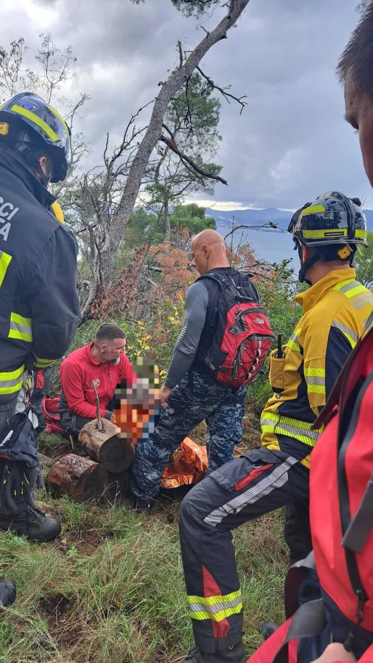 Drama na Marjanu sa sretnim zavr&scaron;etkom: Gotovo 100 ljudi tražilo mu&scaron;karca (85), pronađen je živ