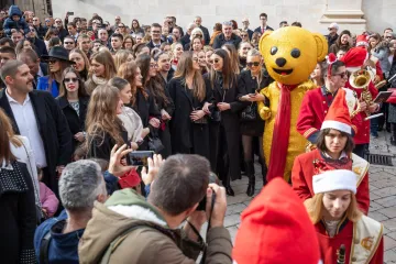 Dubrovnik u blagdanskom zanosu! Pjevalo se: Ođe, ođe - nazdravlje vam Badnje jutro dođe