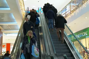 Unatoč cijenama tržnice su krcate, Hrvati će do kraja mjeseca potro&scaron;iti 2,5 milijarde eura!