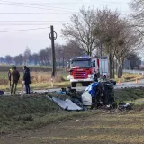 Frontalni sudar uzeo &scaron;est života: Jedan auto se zapalio, prizori su užasni