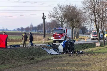 Frontalni sudar uzeo &scaron;est života: Jedan auto se zapalio, prizori su užasni