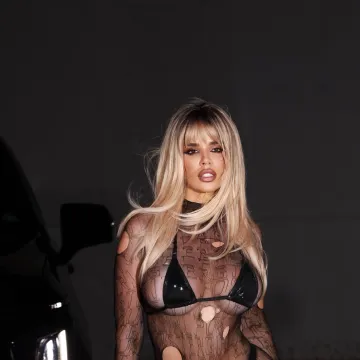 Goli&scaron;ava božićna čestitka Ivane Knoll podigla temperaturu na dru&scaron;tvenim mrežama