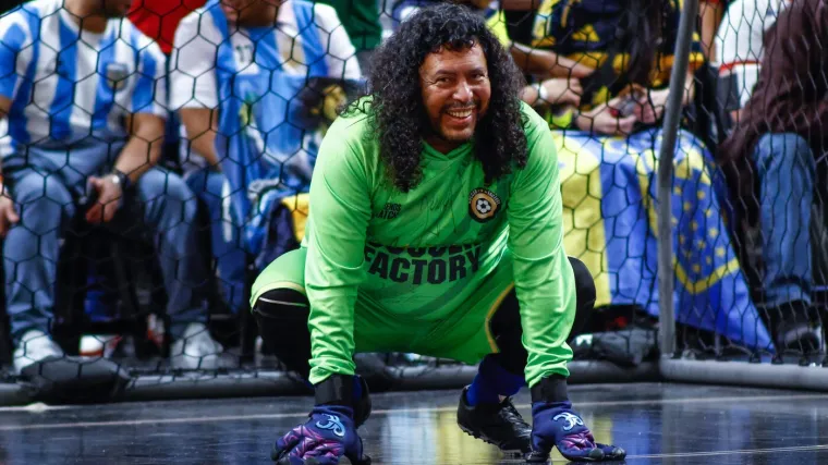 Legendarni golman u 59. godini ponovio obranu koja ga je proslavila, pogledajte majstoriju