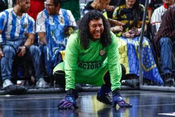 Legendarni golman u 59. godini ponovio obranu koja ga je proslavila, pogledajte majstoriju